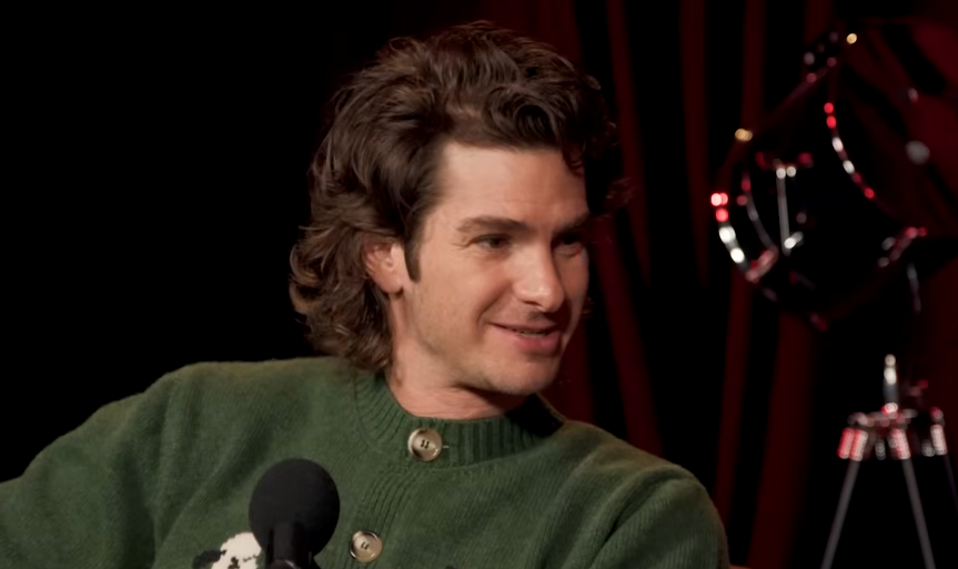 Andrew Garfield em entrevista comentando os filmes de Harry Potter