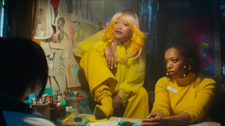 Boots Riley retorna ao SXSW com I Love Boosters. Keke Palmer estrela sátira surrealista sobre furtos de luxo e luta de classes produzida pela Neon.