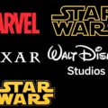 Logotipos da Walt Disney Studios, Pixar, Star Wars e Marvel em fundo preto