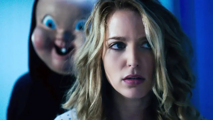 'Babyface' e Jessica Rothe como Tree Gelbman em 'Happy Death Day 2U' (2019)
