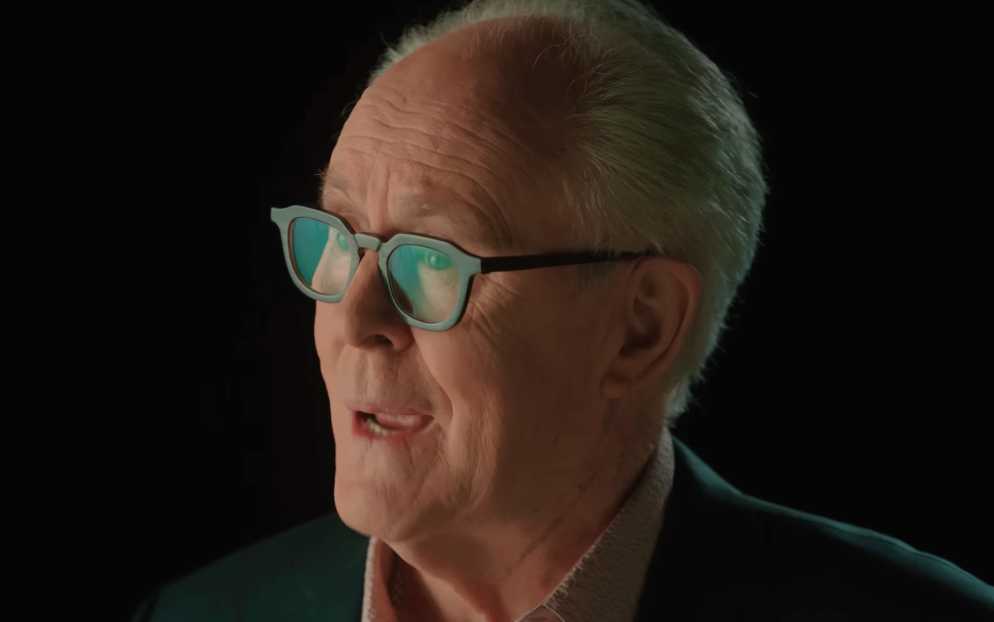 John Lithgow escalado como Albus Dumbledore na nova série original da HBO.