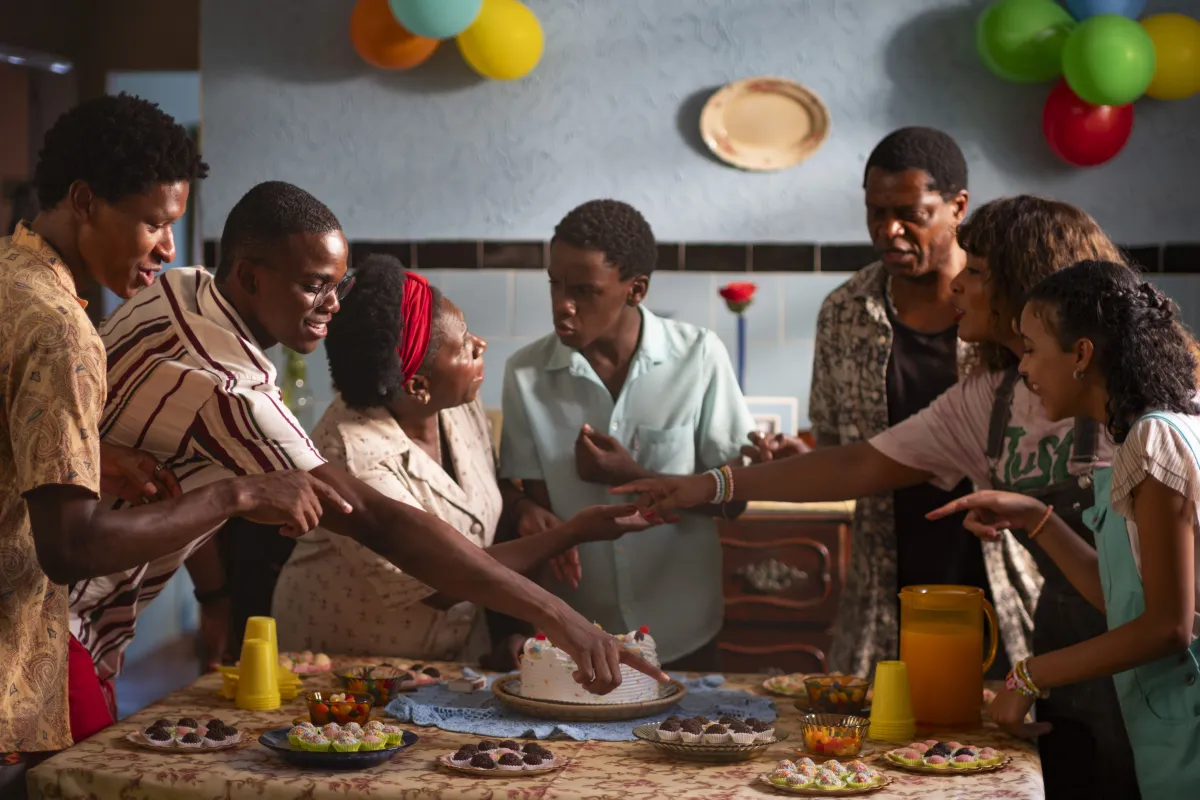 ju-colombo-narciso-personagem