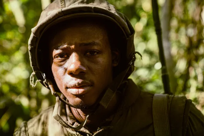 Cena do filme Mr. Nelson Did You Kill People? com Rodney Hicks em destaque