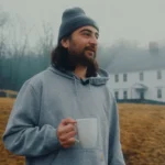 Noah Kahan em cena do documentário Out of Body da Netflix