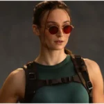 Sophie Turner caracterizada como Lara Croft em produção da série Tomb Raider da Amazon