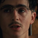 Timothée Chalamet no tapete vermelho da 98ª edição do Oscar.