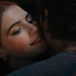 Amores Improváveis apresenta trailer com romance universitário no hóquei e estreia marcada para 13 de maio no Prime Video
