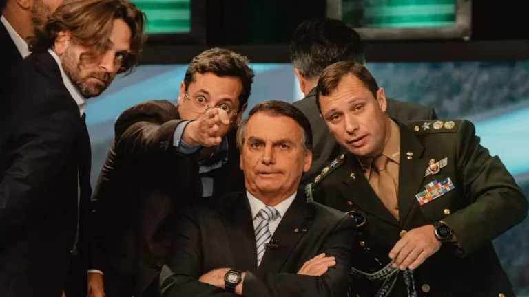 Petra Costa durante divulgação do documentário Apocalipse nos Trópicos indicado ao Emmy Awards