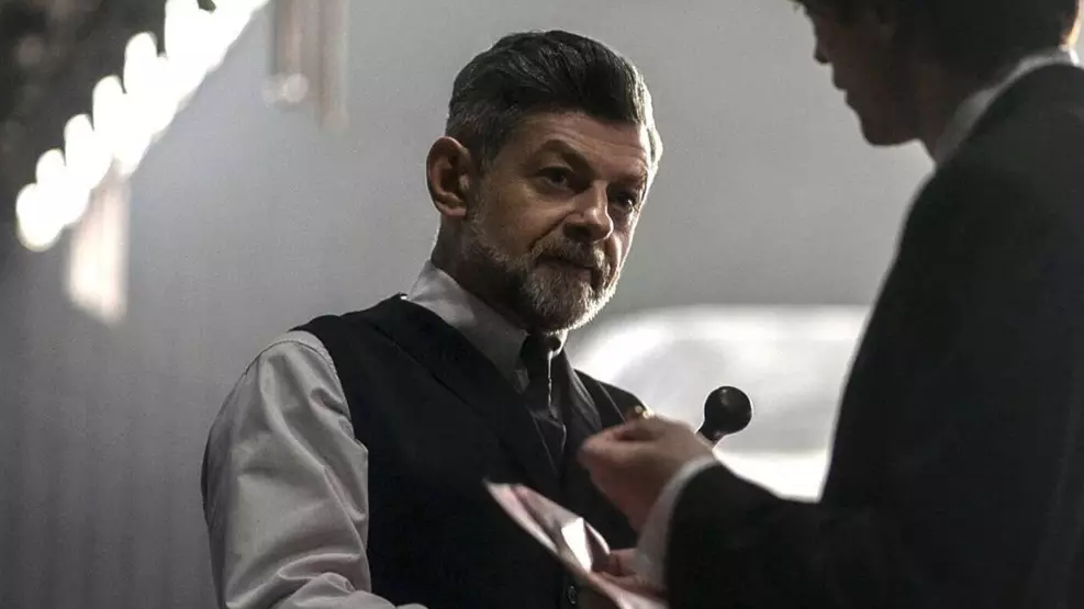 Andy Serkis no set de Batman Parte 2