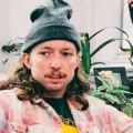 Brady Ebert, ex-guitarrista do Turnstile, envolvido em caso criminal nos Estados Unidos