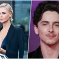 charlize theron a esquerda e a direita Timothée Chalamet