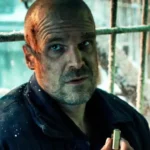 O ator David Harbour em evento oficial, conhecido por seu papel como Jim Hopper em Stranger Things.