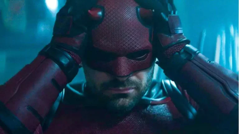 Imagem promocional de Demolidor: Renascido destacando o protagonista da Marvel no Disney+