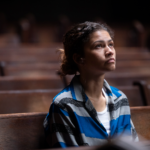 Zendaya como Rue em cena da terceira temporada de Euphoria