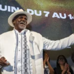 Antônio Pitanga recebe o Troféu Jangada por “Malês”