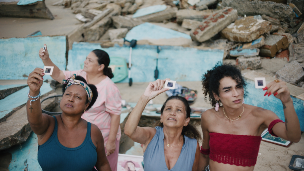 Festival do Rio em Cannes destacando cineastas brasileiros e projetos de filmes em pós-produção exibidos no Marché du Film