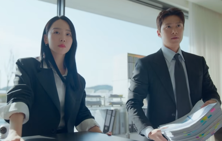 Shin Hye-sun e Gong Myoung em cena do k-drama Filing for Love