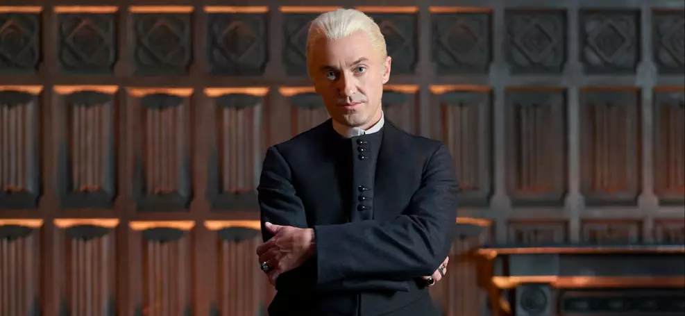 Tom Felton como Draco Malfoy adulto em cena da peça Harry Potter e a Criança Amaldiçoada na Broadway