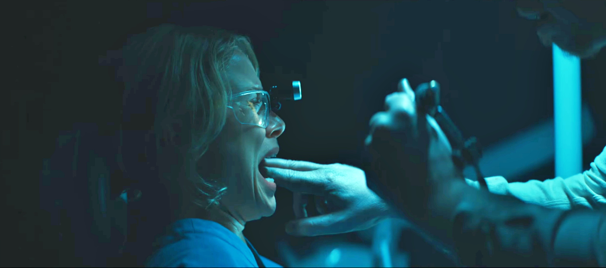 insidious-out-of-the-further-trailer-cinemacon Cena sombria de Insidious: Out of the Further mostrando o reino do Lugar Distante.