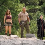 (Da esquerda para a direita) Kevin Hart, Karen Gillan, Dwayne Johnson, Awkwafina e Jack Black em 'Jumanji: Próxima Fase', de 2019.