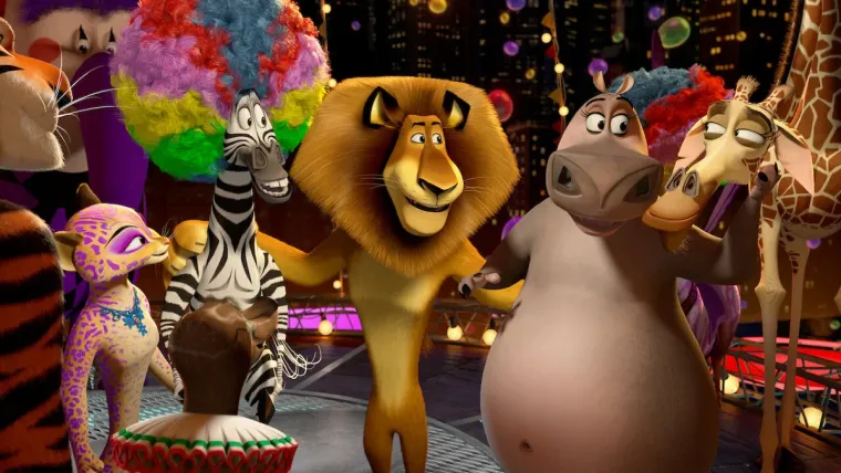 Madagascar 3: Os Procurados da Europa: Imagem de Madagascar 3 com personagens em apresentação de circo colorida na Europa