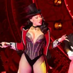 Megan Thee Stallion se recupera e retorna ao palco de Moulin Rouge
