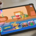 Aplicativo Netflix Playground exibindo jogos infantis com personagens como Peppa Pig em tablet