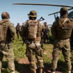 Agentes do Ibama em operação de fiscalização contra o desmatamento ilegal na floresta amazônica.