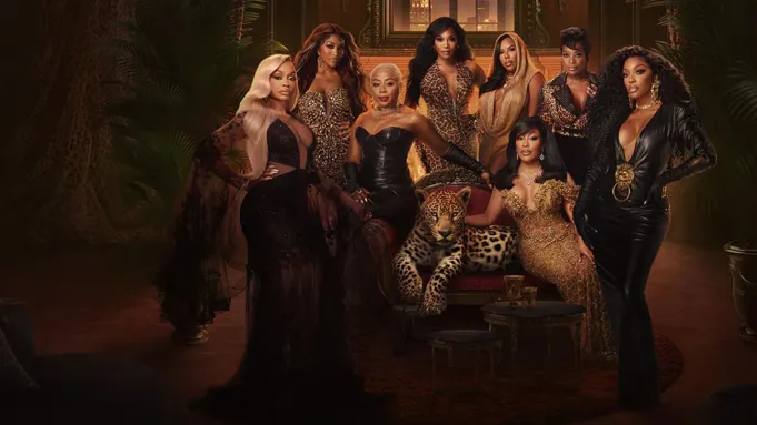 Elenco da 17ª temporada de The Real Housewives of Atlanta reunido em material promocional
