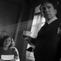 Nicolas Cage como detetive em Spider-Noir em cena do trailer divulgado pelo Prime Video