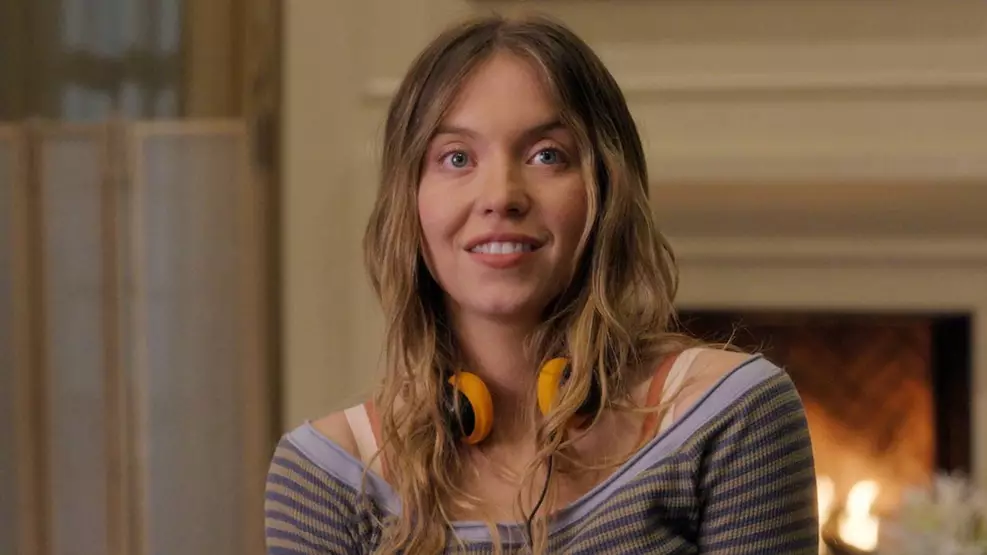 Atriz Sydney Sweeney que protagonizará o suspense The Caretaker