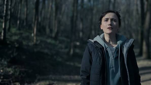 Tempestade Ácida apresenta uma família tentando sobreviver a uma chuva mortal em novo filme de desastre climático.