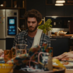 Cena de A Maravilhosa Árvore Encantada, filme da Diamond Films com Andrew Garfield e Claire Foy