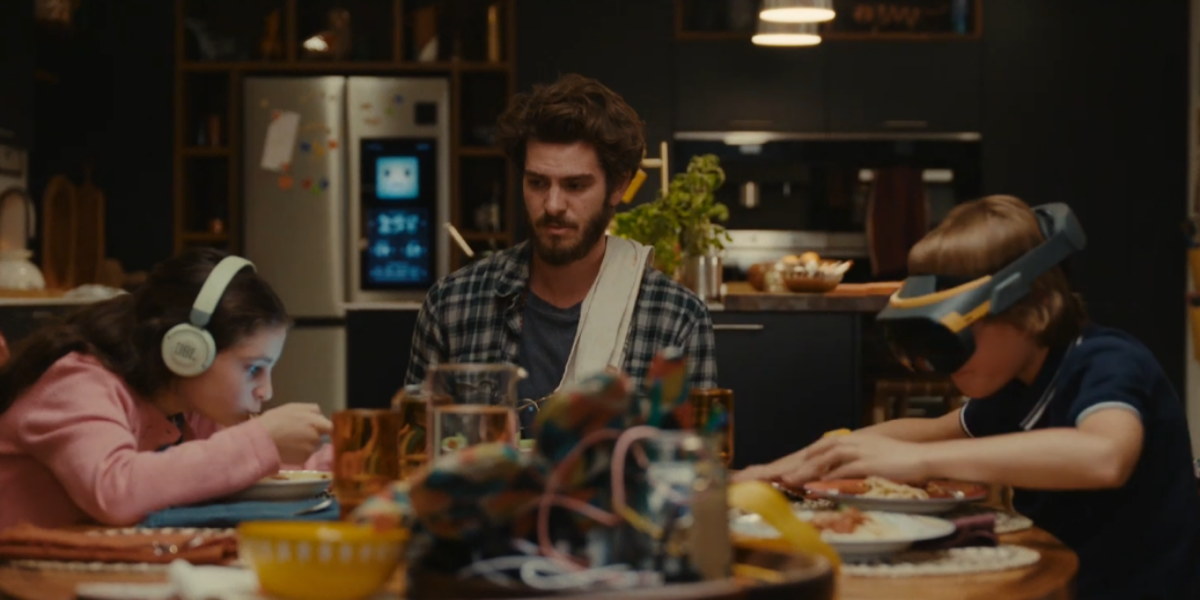 a-maravilhosa-arvore-encantada-trailer-data Cena de A Maravilhosa Árvore Encantada, filme da Diamond Films com Andrew Garfield e Claire Foy