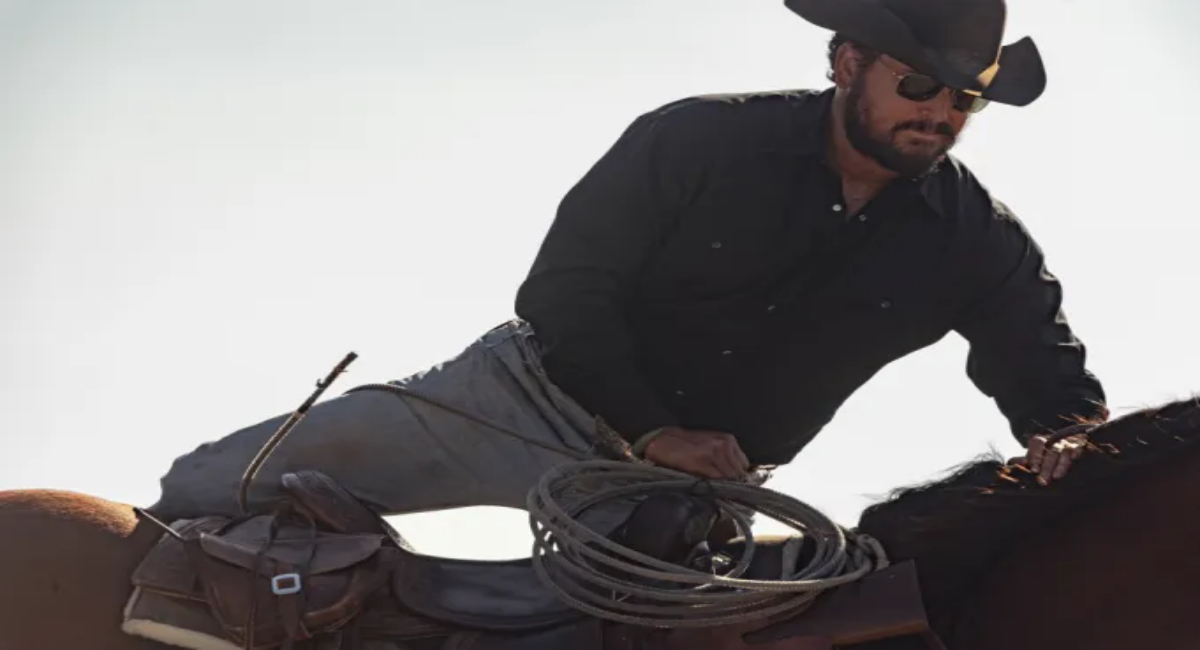 dutton-ranch-episodio-3-explicado Dutton Ranch episódio 3 mostra Rip lidando com crise no rebanho enquanto conflitos pessoais se intensificam no rancho.