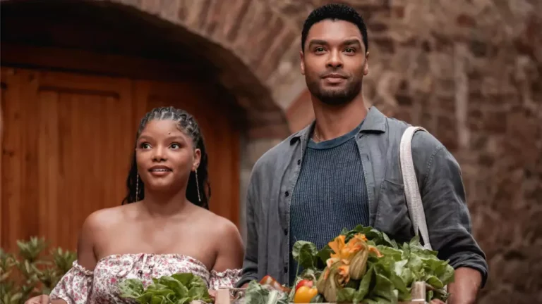 Imagem promocional de “Eu & Você Na Toscana” destaca Halle Bailey e Regé-Jean Page na comédia romântica ambientada na Itália.