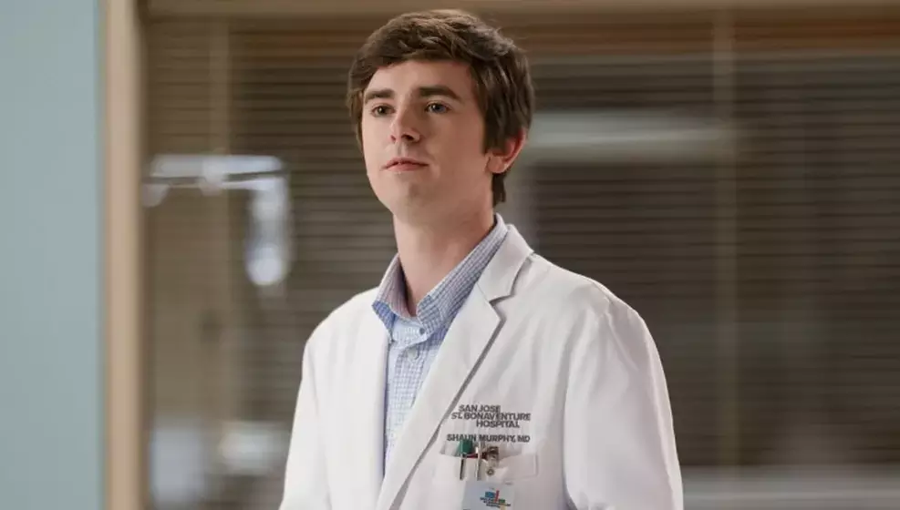 Freddie Highmore em novo projeto desenvolvido com David Shore após The Good Doctor.