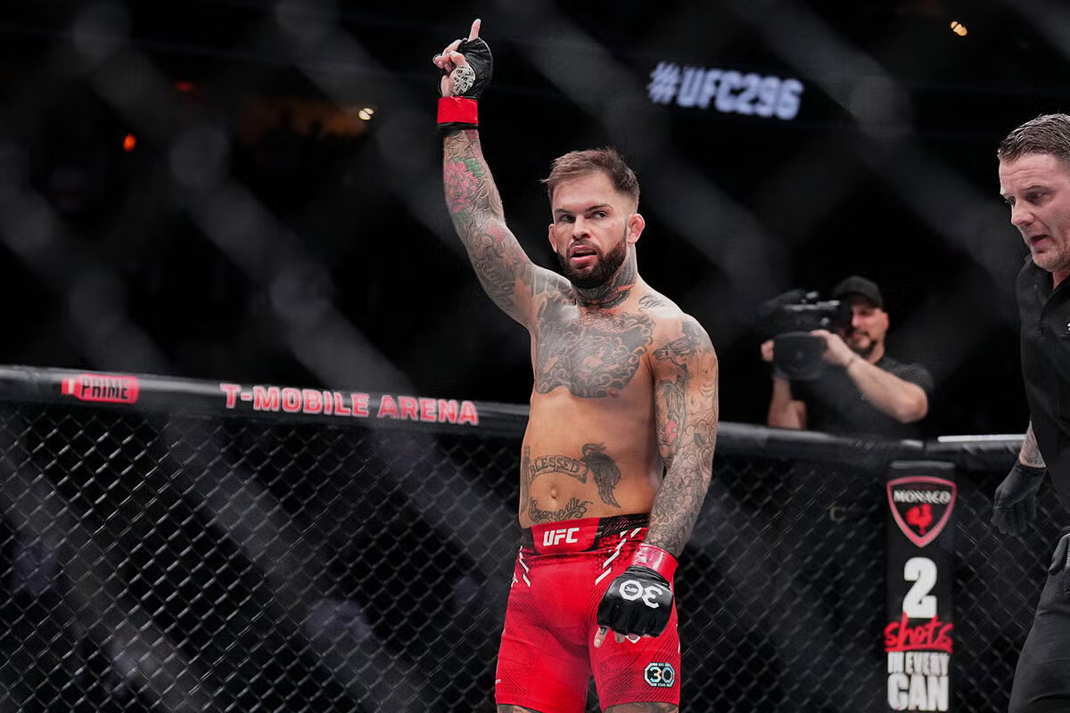 Cody Garbrandt e Adrian Yanez se enfrentam no UFC 329 em evento em Las Vegas