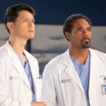 Dr. Blue Kwan em Grey’s Anatomy durante o desfecho da 22ª temporada da série.