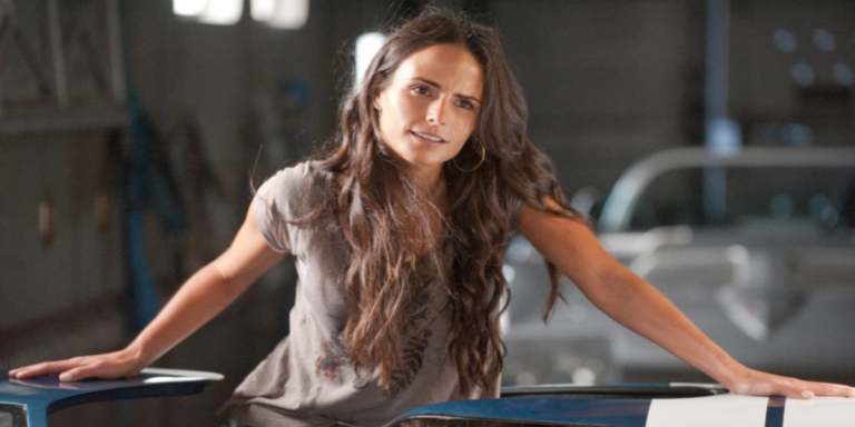 Jordana Brewster durante apresentação de seu primeiro roteiro no Festival de Cannes.