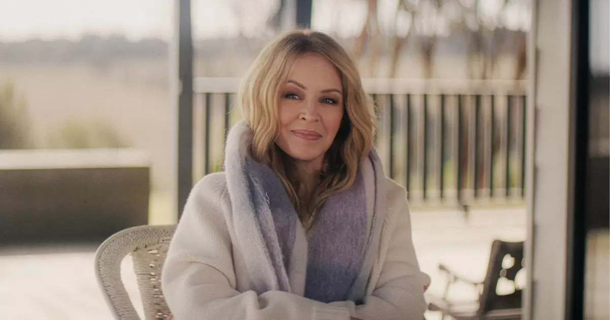 Kylie Minogue em material de arquivo na série documental da Netflix que estreia em 20 de maio.