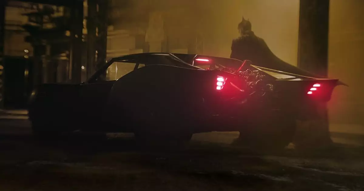 Batmóvel coberto de neve aparece na primeira imagem divulgada por Matt Reeves para Batman: Parte 2.
