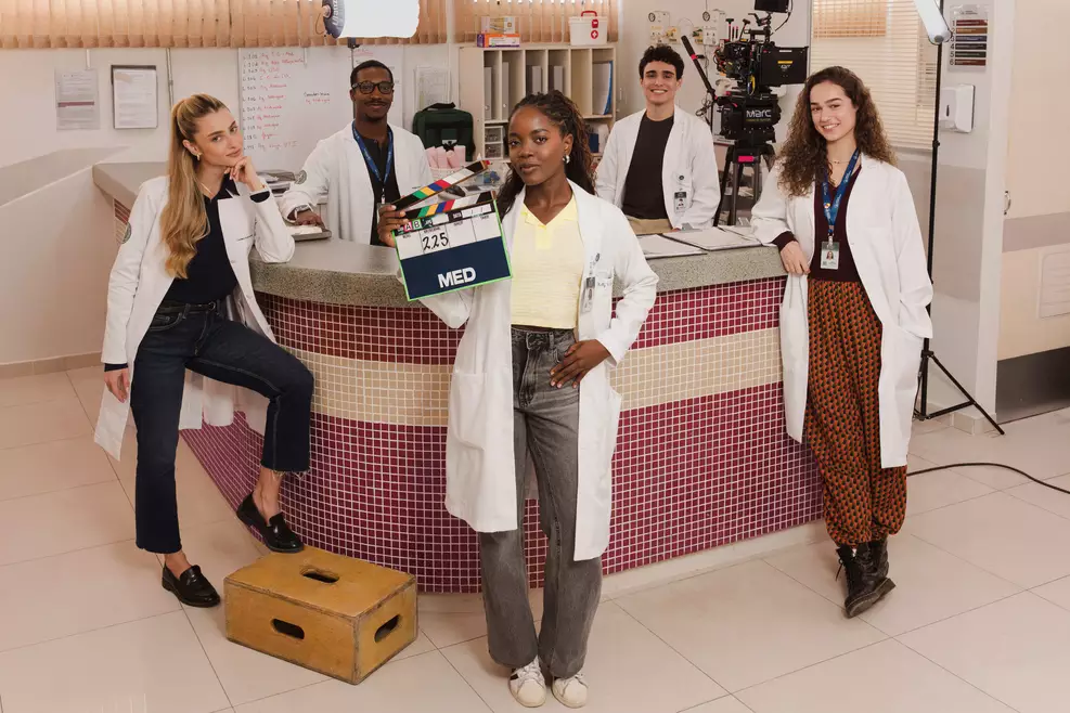 med-serie-medica-brasileira-netflix Med é anunciada pela Netflix como sua primeira série médica brasileira.