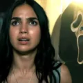 Melissa Barrera comenta bastidores de “Pânico 7” em entrevista, relembrando sua saída da franquia de terror da Paramount Pictures.