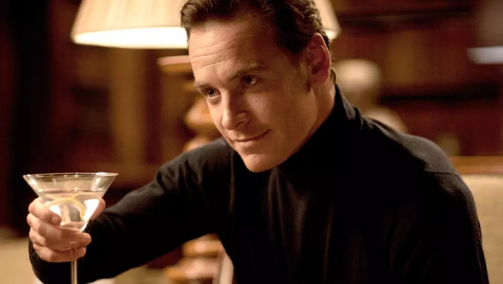 Michael Fassbender negocia participação no novo filme dirigido por Brady Corbet.