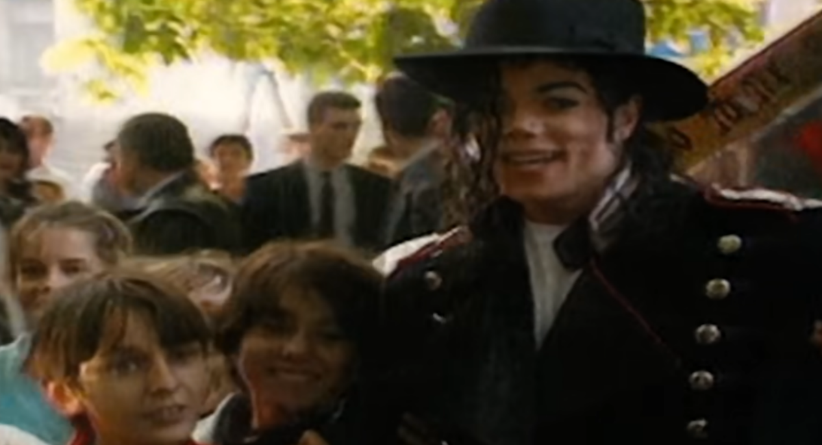 Imagem de arquivo de Michael Jackson associada à série documental The Verdict da Netflix.