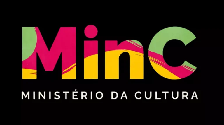 Representantes do Ministério da Cultura apresentam plano para o audiovisual brasileiro durante evento no Festival de Cannes.
