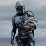 Din Djarin e Grogu em cena de O Mandaloriano e Grogu durante nova aventura da franquia Star Wars.