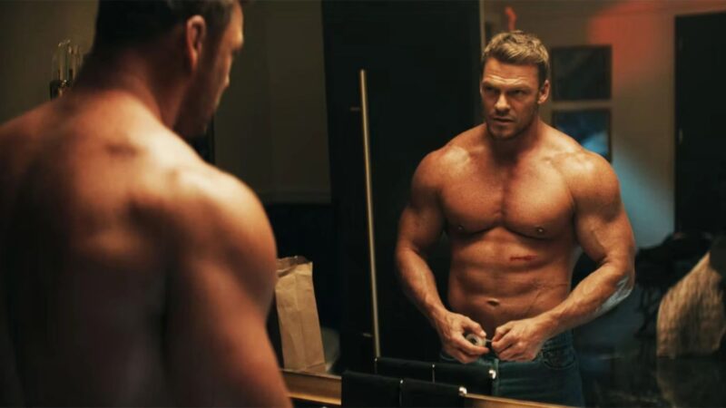 Reacher, com Alan Ritchson, é renovada para a 5ª temporada