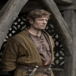 Nikolaj Coster-Waldau em Rei e Conquistador, série que estreia no Universal+.